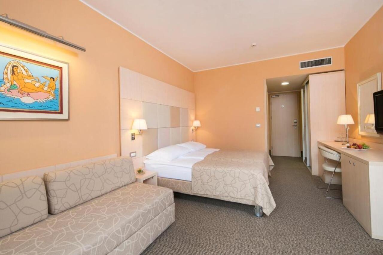 Haliaetum And Mirta Hotel Izola Ngoại thất bức ảnh